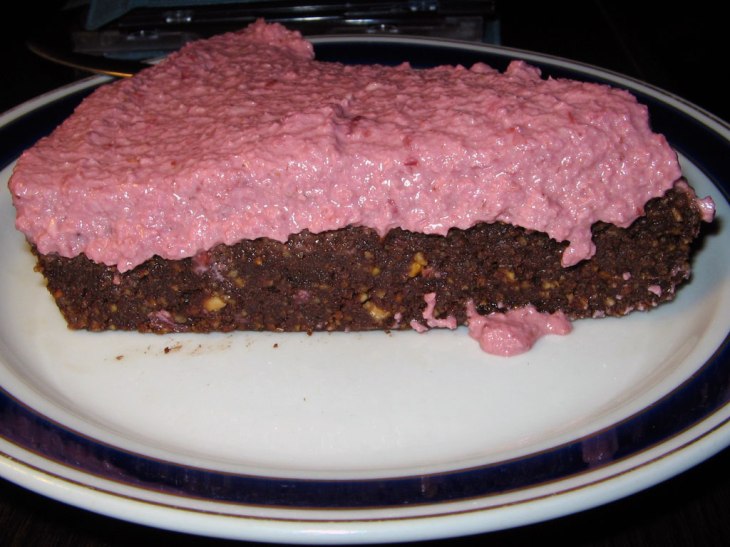 vegan-cherry-cheesecake-slice3