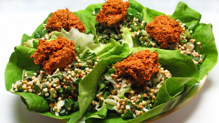 Raw Vegan Dinner - Walnut Lettuce Wraps